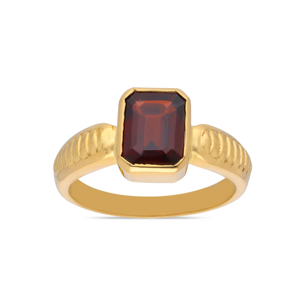 Gemset Gold Gents ring in Casting