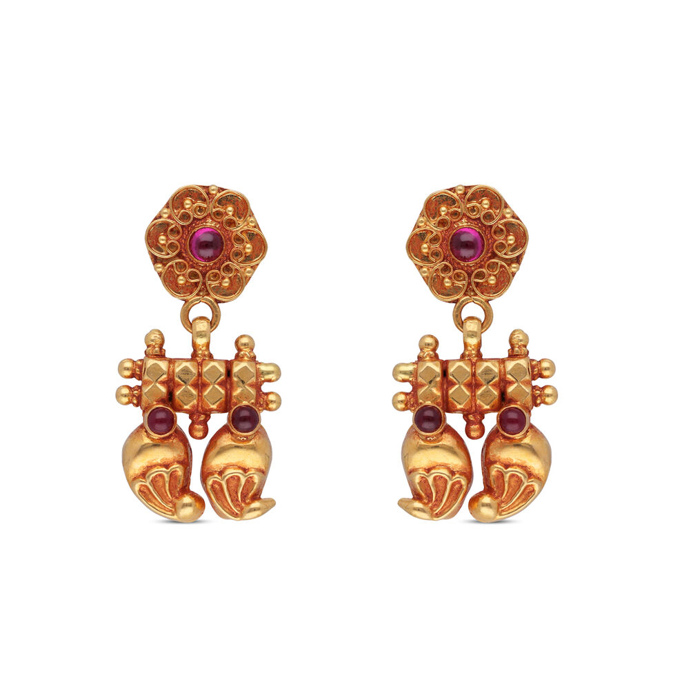 Gemset Gold Eardrops in Casting design