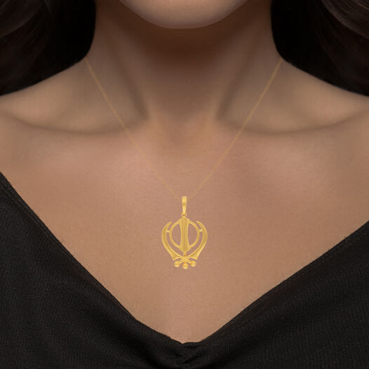 GOLD PENDANT IN ESTATE COLLECTION