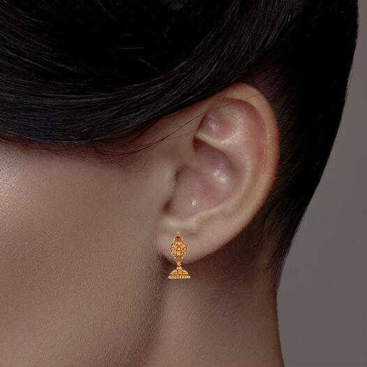 Gemset Gold Eardrops in Casting design