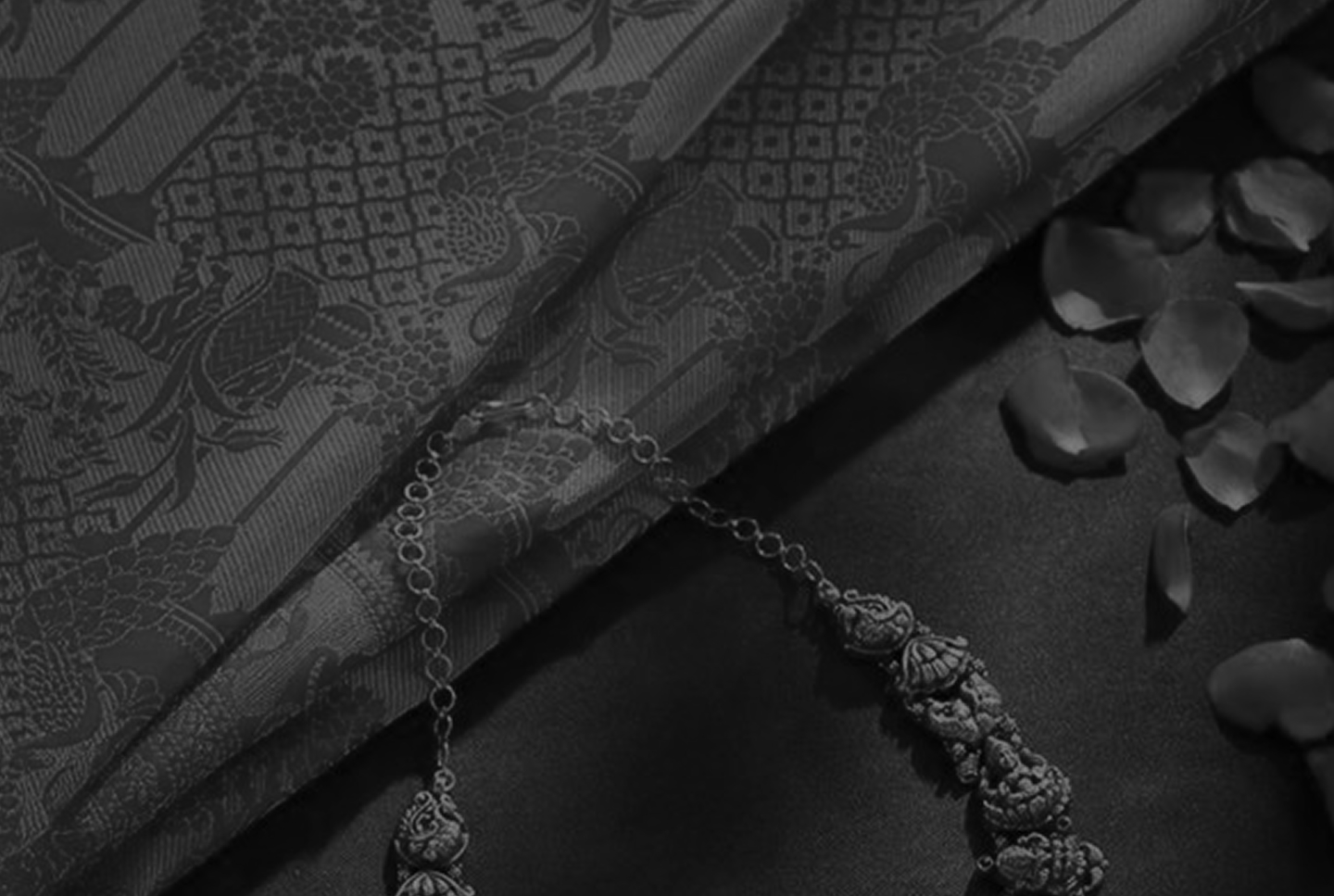 Gifting Banner Background